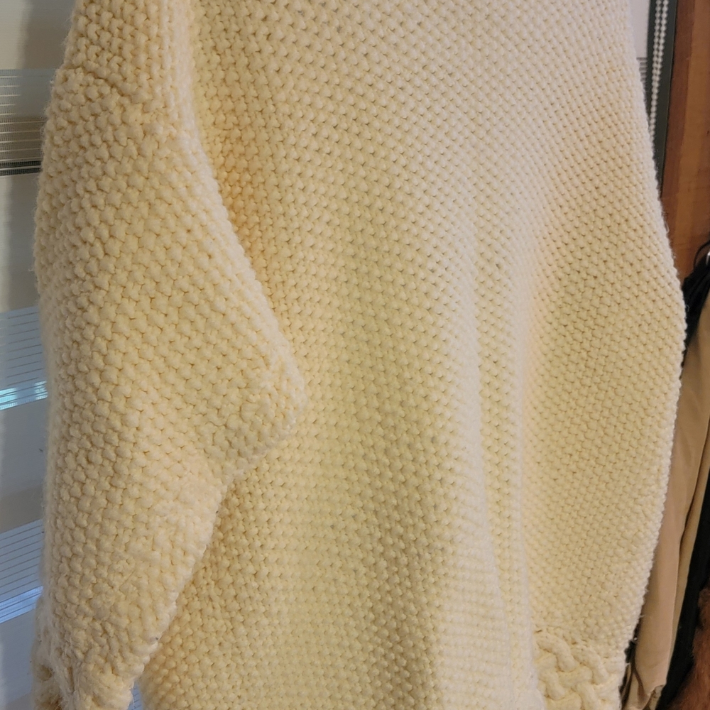 Mary Maxim Women's Cream Cable Knit Cardigan - Picture 4 of 9
